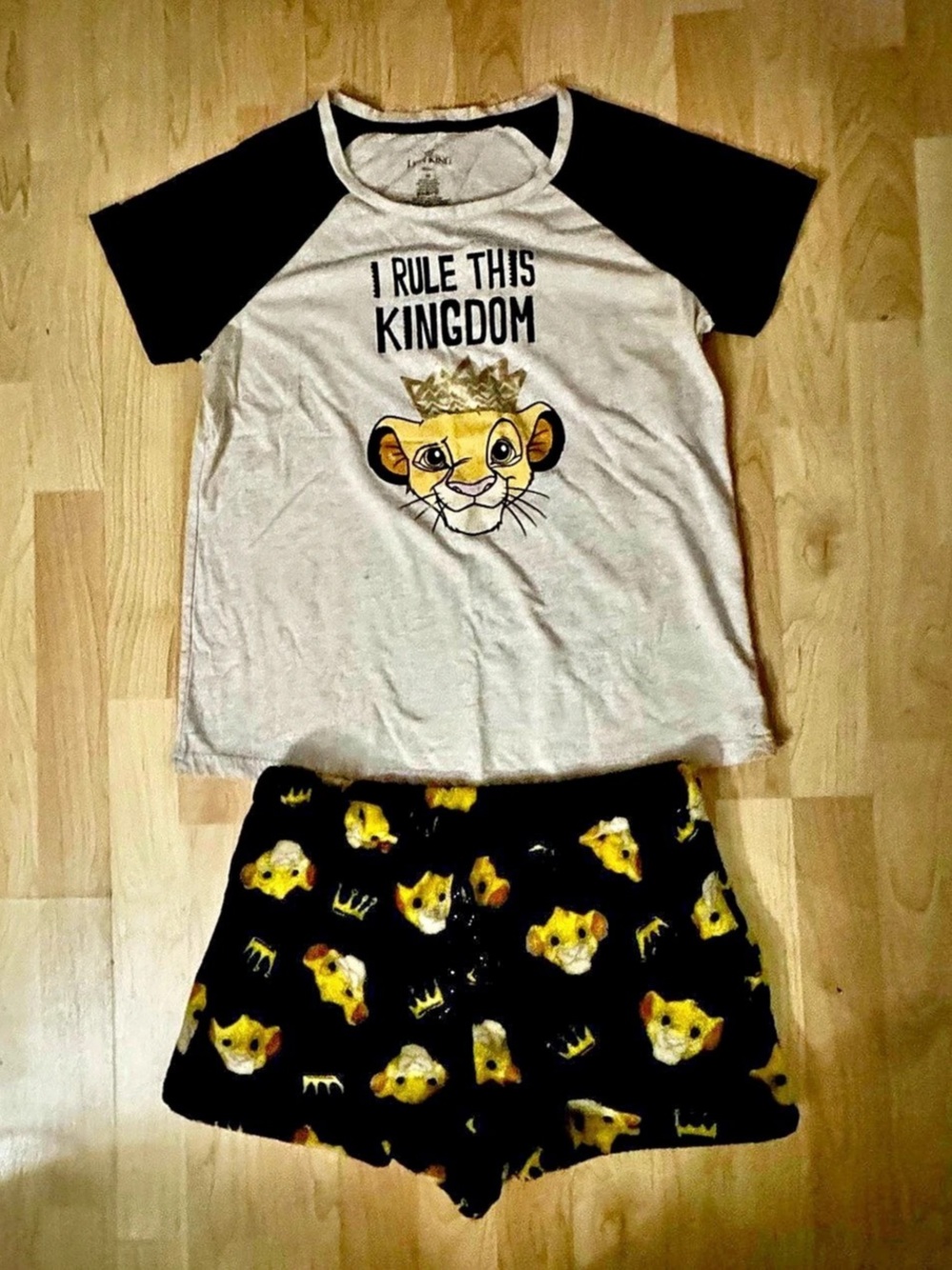 Disney The Lion King Women’s Small Matching Set
